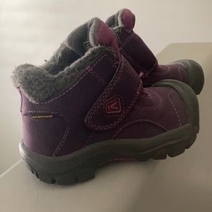 Keen winter boots